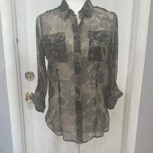 Women’s Eddie Bauer Sheer Green Floral Silk Shirt Size S